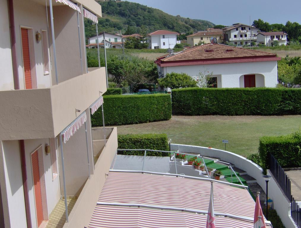 Hotel Svizzero サンジネート エクステリア 写真