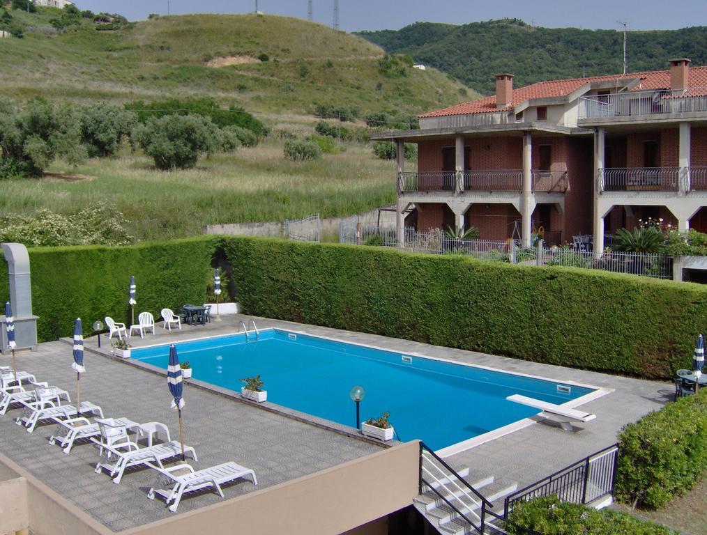 Hotel Svizzero サンジネート エクステリア 写真